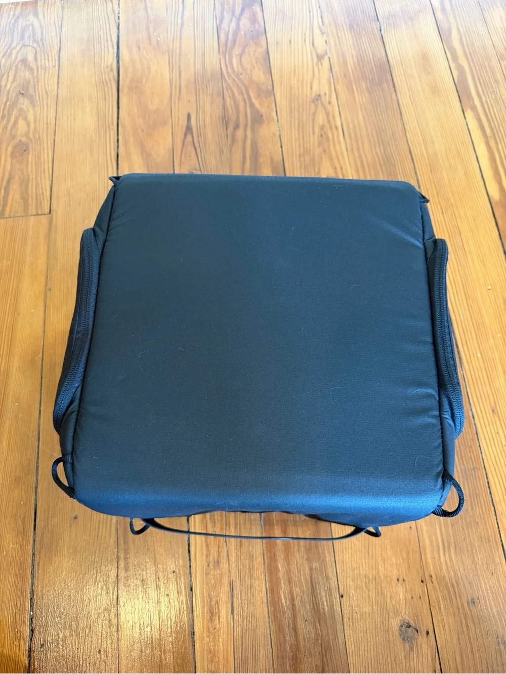 NWOT Peak Design Camera Cube- Medium